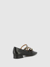 Sapatos com Fivela em Preto
